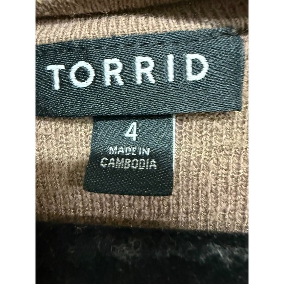 Torrid Brown VNeck Button Up Cotton Cardigan Size 4 (4XL) Plus Size Sweater - Picture 4 of 5